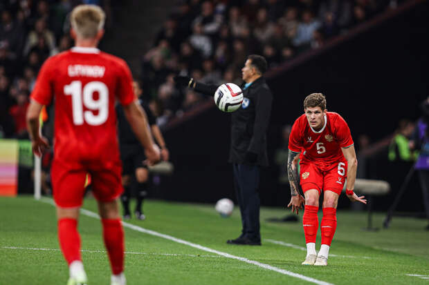 Тренер Гладилин: гол России от Никарагуа стал следствием невнимательности