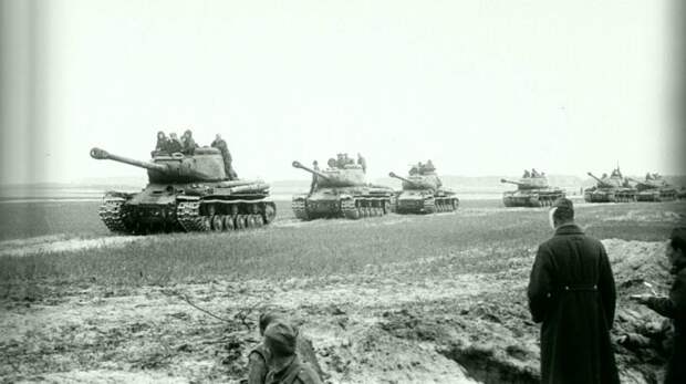 В 1942 году нужны были новые танки. /Фото: fishki.net. В 1942 году нужны были новые танки. /Фото: fishki.net.