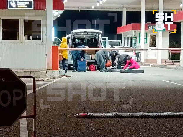 Польские пограничники устроили тотальный шмон на границе с Россией — SHOT