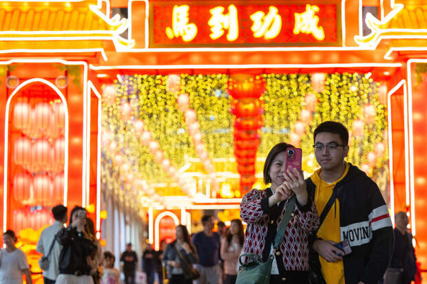 Жители Пекина готовятся к встрече Праздника весны или китайского Нового года