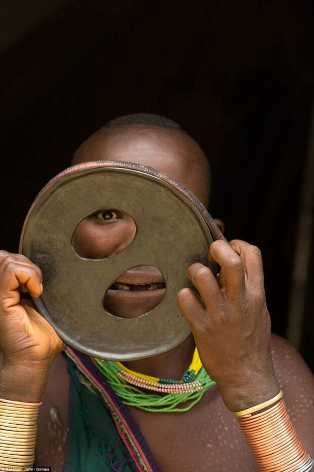 Атайе Элигидагне, Ataye Eligidagne, самый большой диск в губе