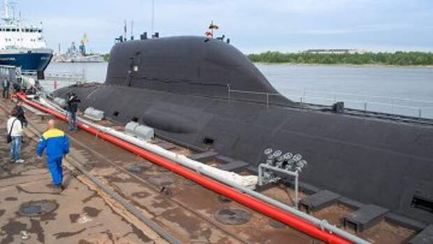 Первая многоцелевая атомная подводная лодка (АПЛ) проекта Ясень К-560 Северодвинск. Архивное фото Первая многоцелевая атомная подводная лодка (АПЛ) проекта Ясень К-560 Северодвинск. Архивное фото
