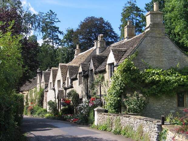 Деревня Касл Ком (Castle Combe)
