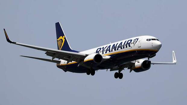 Рейс Ryanair совершил вынужденную посадку в Люксембурге из-за пожара на борту