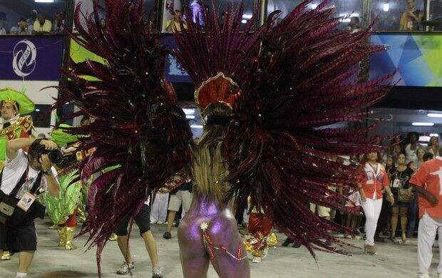 Необычные трусики бразильских танцовщиц (14 фото)