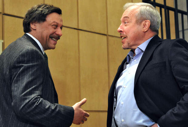 Михаил Барщевский (слева) и Андрей Макаревич (справа) во время заседания федерального гражданского комитета политической партии «Гражданская платформа»