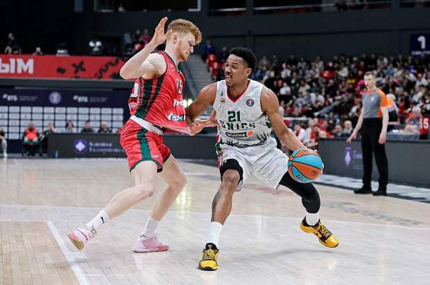 Баскетбол: «Локо» нашел победный подход к «УНИКСу»