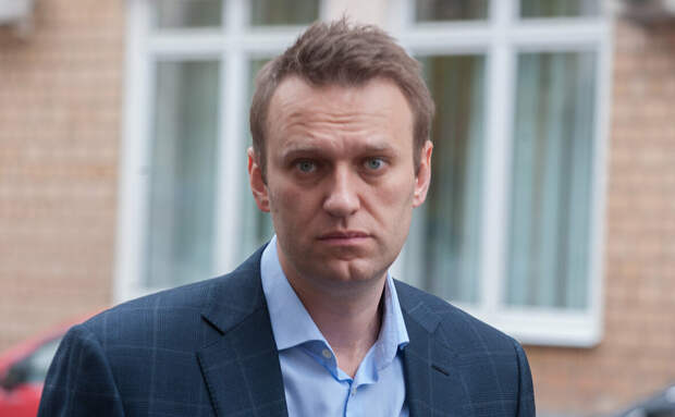 Столтенберг переживает за Навального и требует нового расследования
