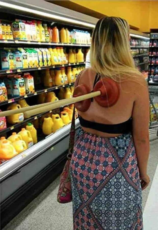 Walmart научит вас, как правильно наряжаться для похода в магазин Walmart научит вас, как правильно наряжаться для похода в магазин
