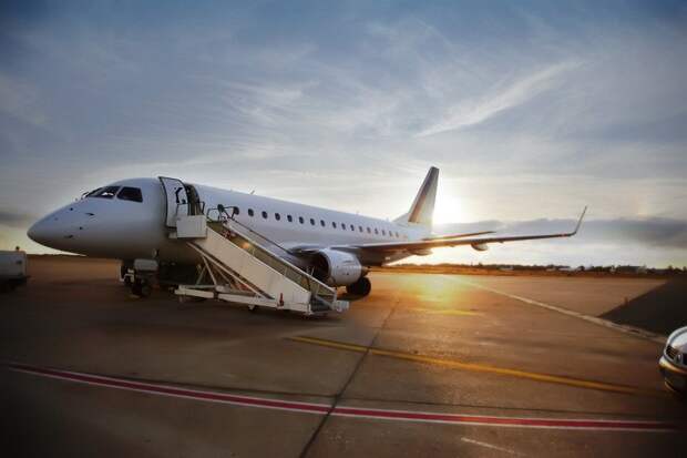 В аэропортах Москвы и Санкт-Петербурга ввели максимальный уровень опасности из-за угрозы терактов | ТСН24