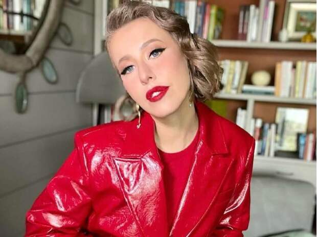 Кадры гламурной вечеринки Ксении Собчак, которая вспоминает дерзкие нулевые