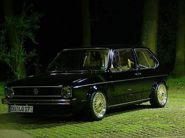 Подборка классических и тюнингованных автомобилей (72 фото)