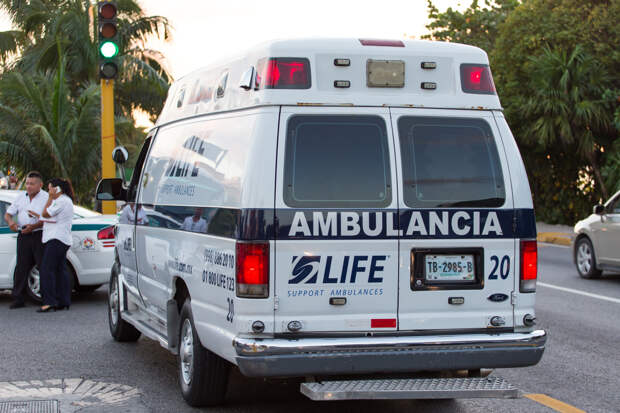 Влюбленные получили удар током при столкновении воздушного шара с линией электропередачи