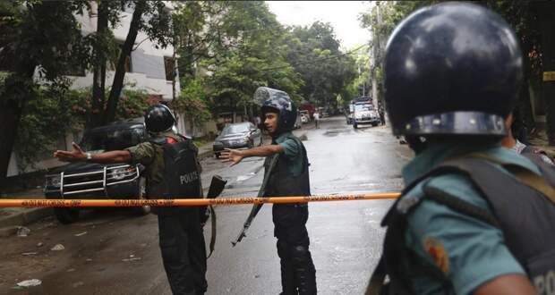 Взрыв прогремел на молельной площадке в Бангладеш, есть жертвы (+ВИДЕО)