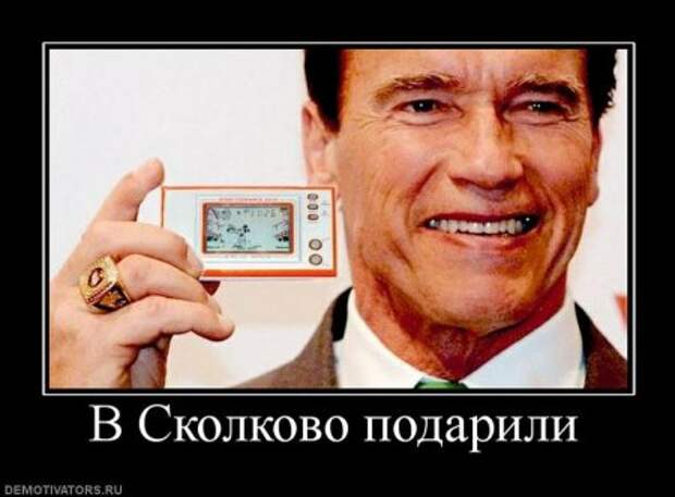 Подборочка смешных демотиваторов.
