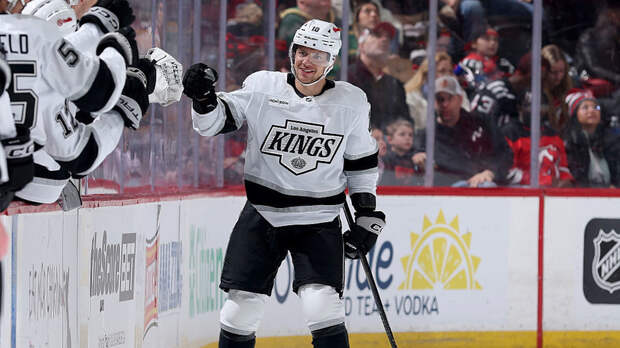 Гол Панарина принёс «Лос-Анджелесу» победу над «Ванкувером» в НХЛ