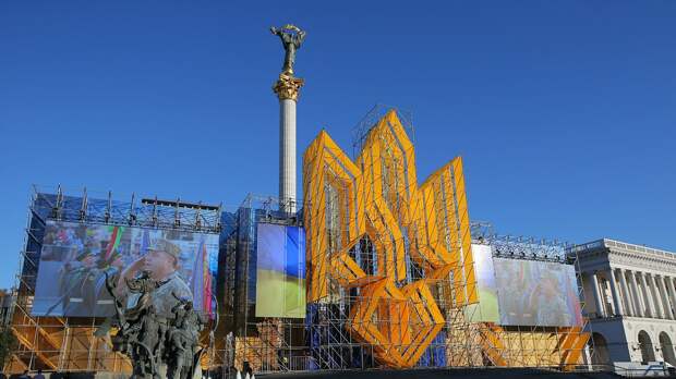 Зеленский внес в Раду законопроект о большом гербе Украины 