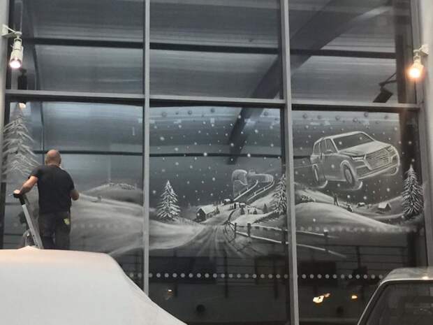 Пользователь Интернета создаёт на окнах настоящие картины с помощью "снежного" спрея art, окна, рисунки, художник
