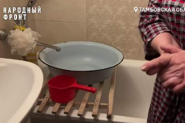 Жители дома в Тамбове вынуждены годами обходиться без полноценного горячего водоснабжения