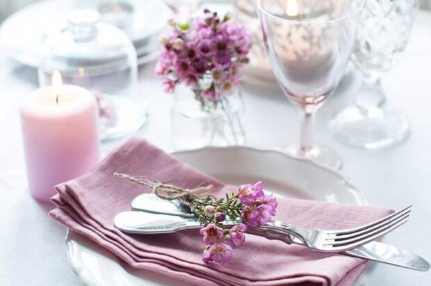 Секреты удачной сервировки: что должно быть на столе, если пришли гости