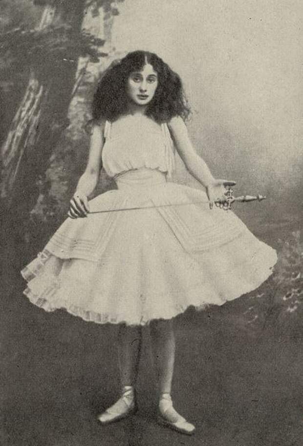 Анна Павлова в роли Жизели, 1903 год.