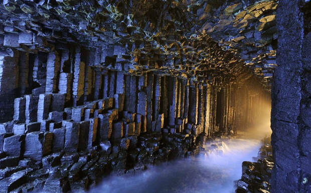 Пещера Фингала, Шотландия