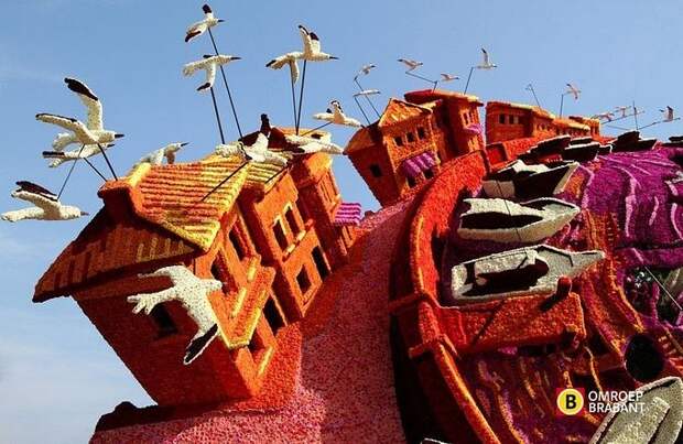 Невероятные цветочные скульптуры на параде Bloemencorso Zundert (5)