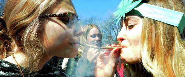 После легализации марихуаны молодежь теряет интерес к выпивке и табаку