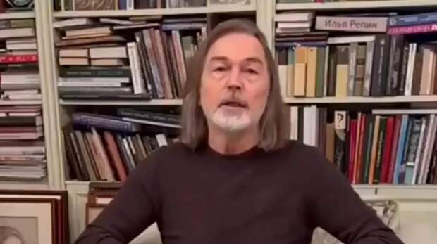 Сафронов признался, что не может жить без Москвы