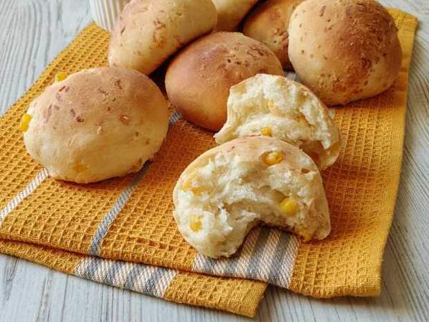 Булочки с кукурузой