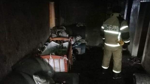 Названа возможная причина пожара в Орске, в котором погибла семья из 7 человек