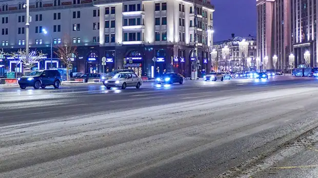Москвичей предупредили о возможной гололедице в ночь на 15 ноября