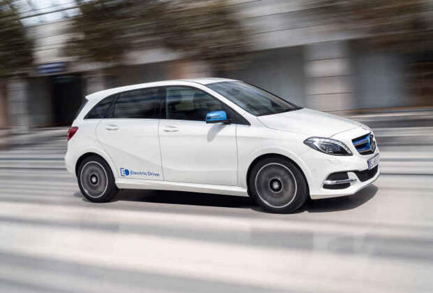 Mercedes Benz B-Class - один из самых безопасных автомобилей.