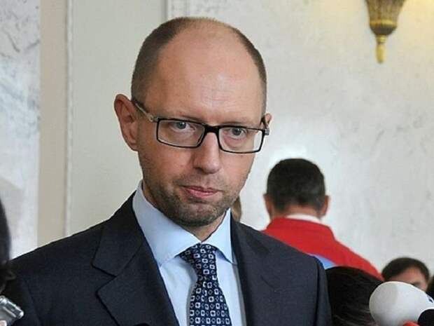 Арсений Яценюк взбесился, когда узнал о встрече Лаврова и Керри в Сочи Арсений Яценюк взбесился, когда узнал о встрече Лаврова и Керри в Сочи