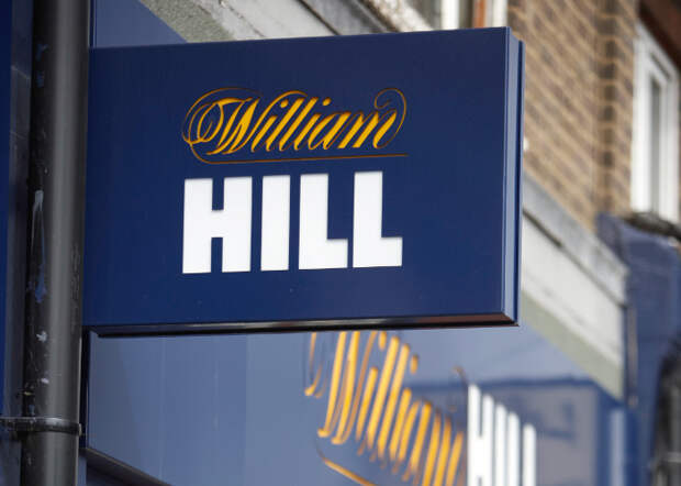 William Hill будет спонсировать боксерский бой Джошуа — Мартин