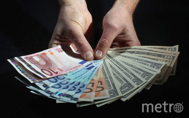 ЦБ продлил ограничения на снятие иностранной наличной валюты еще на полгода