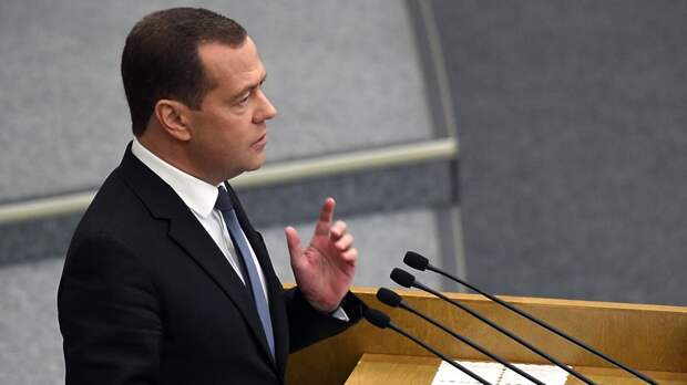 Россия будет добиваться мира с Украиной на своих условиях – Медведев