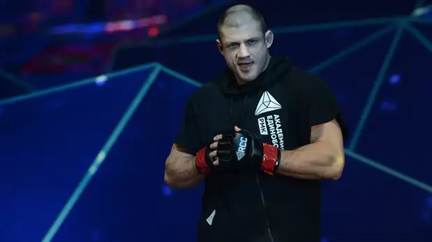 Малыхин стал временным чемпионом One FC в тяжёлом весе