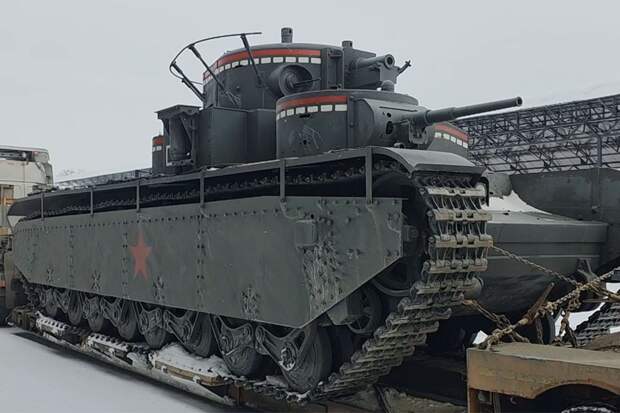 В Музей техники Вадима Задорожного доставили «сухопутный крейсер» — танк Т-35