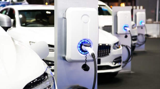 Продажи электромобилей и гибридов в РФ выросли за два месяца на 71%