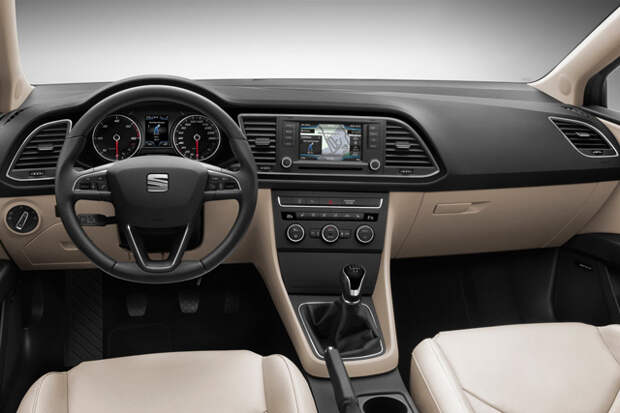 Салон автомобиля Seat Leon ST FR