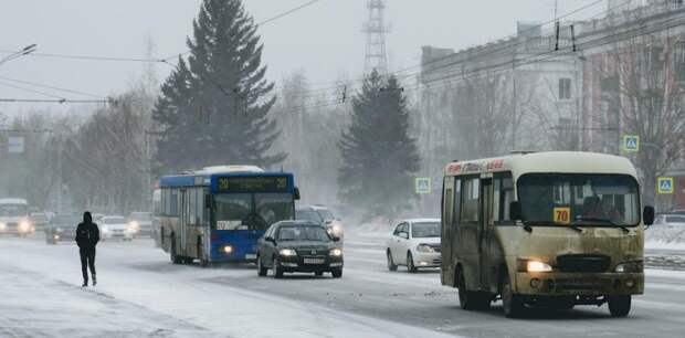 Власти Барнаула планируют закупить 18 новых автобусов для самых проблемных маршрутов