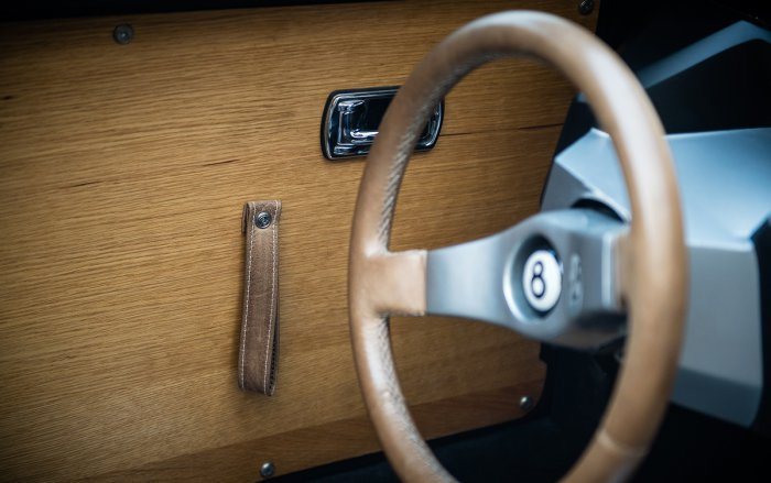 Французская студия «ESPERA Sbarro Montbeliard» представила свой новый концепт-кар Sbarro Eight HOTROD (15 фото) Новый концепт-кар Sbarro Eight HOTROD