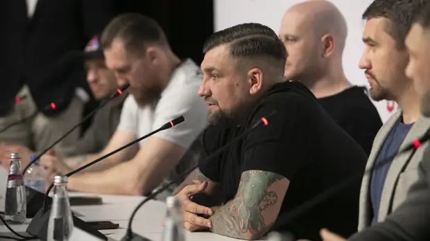 Баста рассказал, почему решил стать организатором боксёрских турниров