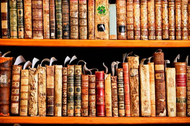 В Англии составили список 110 лучших книг всех времен. Там есть только два русских романа