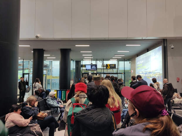 В "Уральских авиалиниях" опровергли сообщения о "несуществующем рейсе"