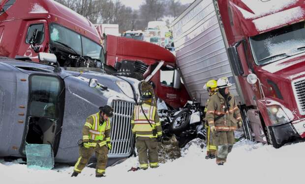 Более 50 автомобилей столкнулись на трассе в Пенсильвании авария, америка, дтп, массовое дтп, пенсильвания