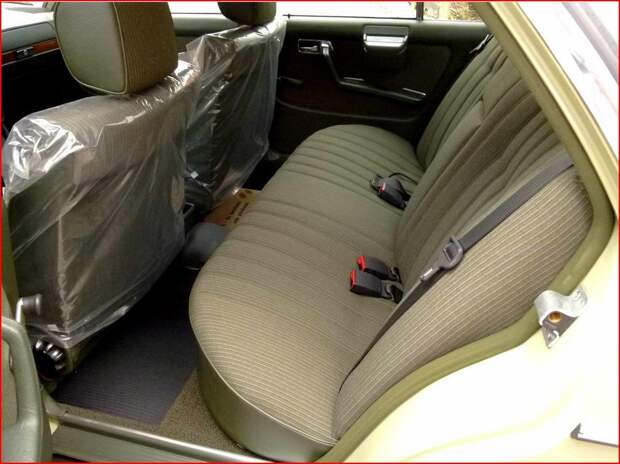Новенький законсервированный Mercedes-Benz E-class W123 W123, e-class, mercedes, mercedes-benz, олдтаймер