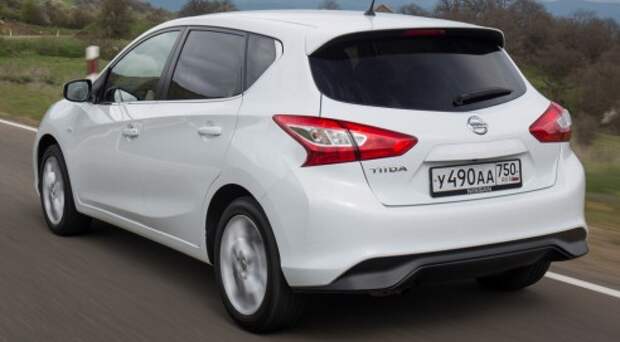 6nissan_tiida_13.jpeg