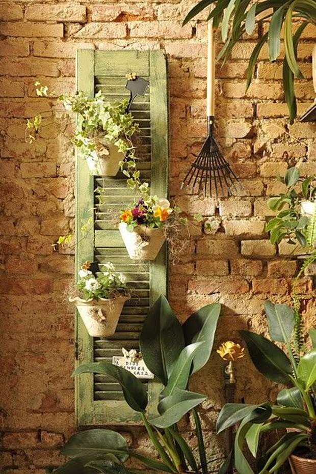 shutter plant holder wall art... sweet!: 